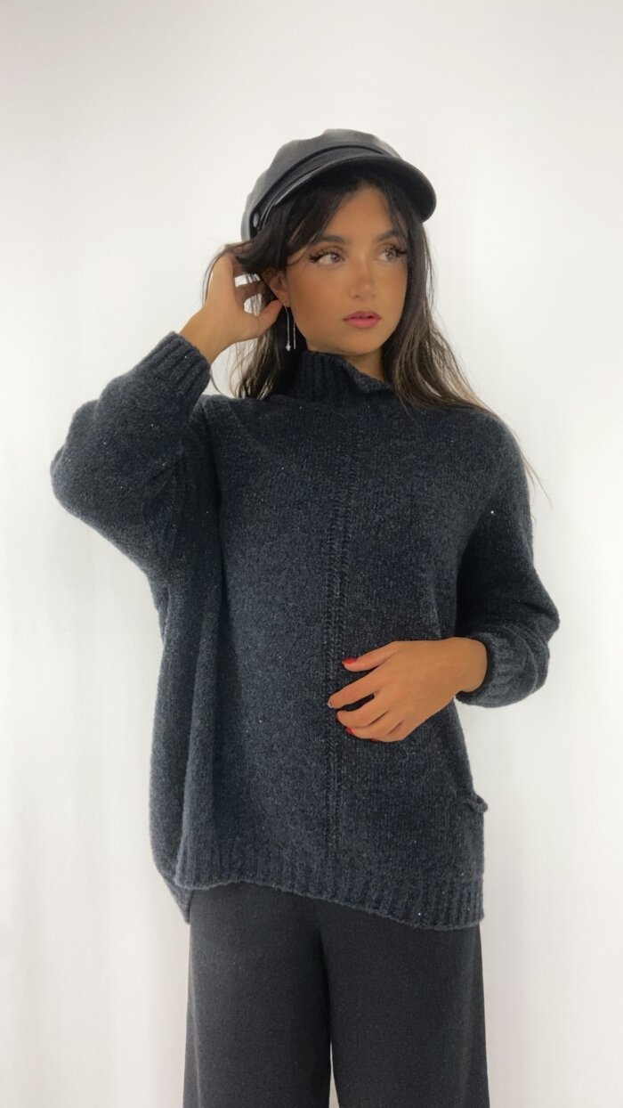 Maglioncino Black con brillantini